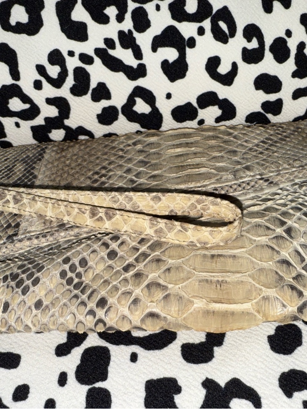 GENUINE PYTHON SYANG 🐍Snakeskin Foldover Wristlet Clutch - Picture 5 of 6
